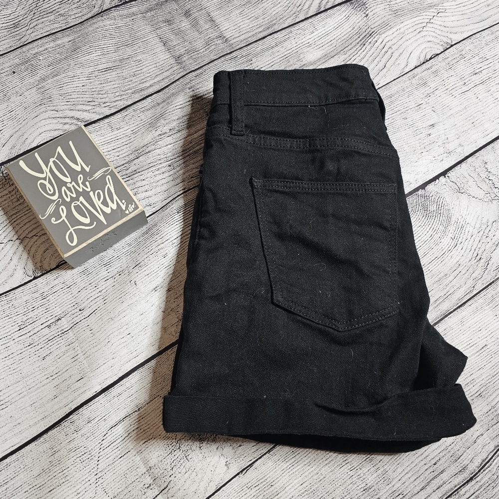 HIIGH rise black denim shorts Universal Thread - Picture 5 of 5